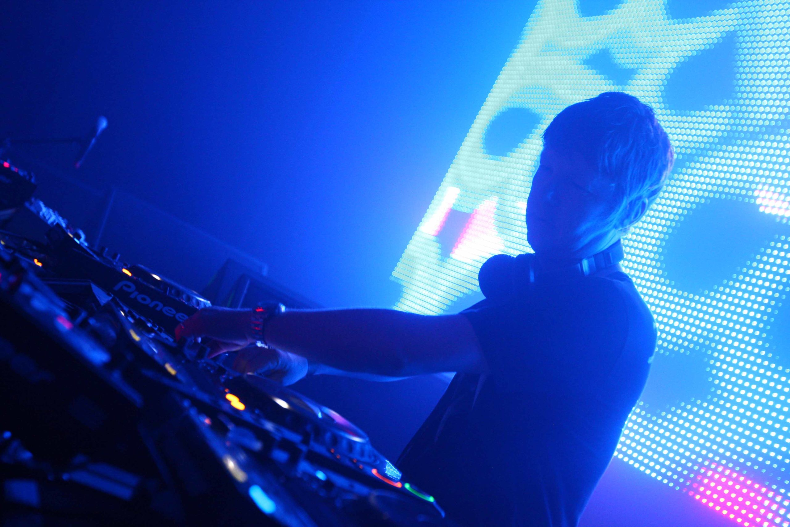 The 7 Different Types of EDM Music